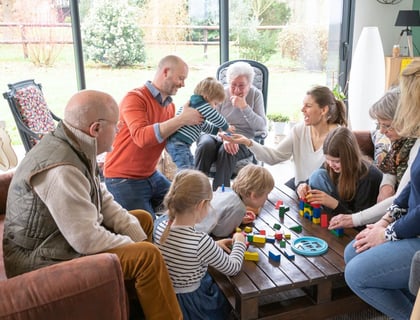 Image de Réseau social familial privé : partager ses souvenirs en famille… sans exposer sa vie sur les réseaux sociaux