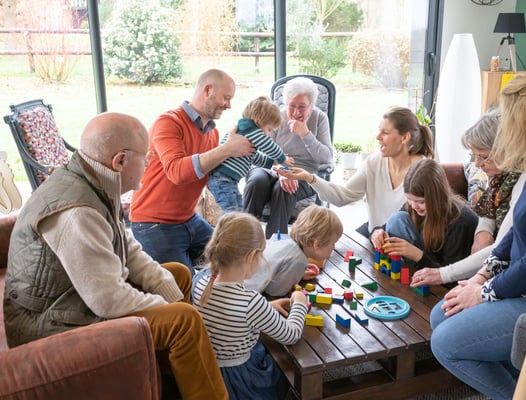 R&eacute;seau social familial priv&eacute; : partager ses souvenirs en famille&hellip; sans exposer sa vie sur les r&eacute;seaux sociaux